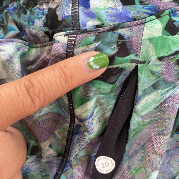 Lululemon Track That Mid-Rise Short 5" - Picture 9 of 9